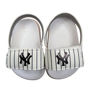 Toddler ISlide New York Yankees Team Size 4/5T Sandals
